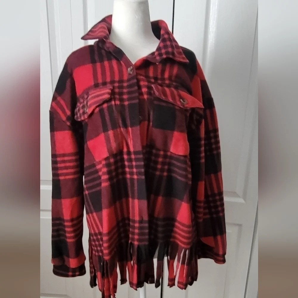 Jolie & Joy - Girl Cobie Fleece Fringe Shacket size Large